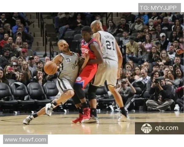 武汉篮球队防守战术解析与深度剖析助力球队崛起之路